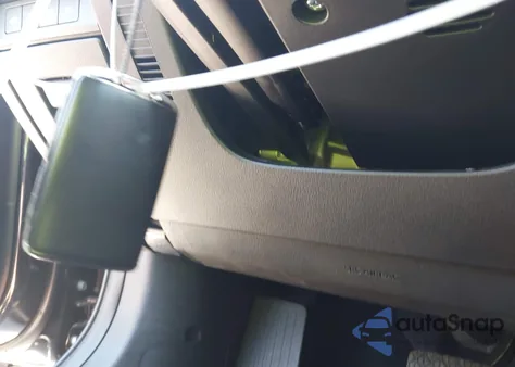 2025 Mazda 3 2.5 S Preferred from USA, damaged, VIN 3MZBPACM2SM459231